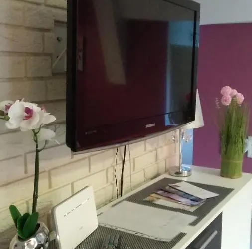 Nowoczesne Mieszkanie Blisko Natury I Sklepu Biedronka 아파트