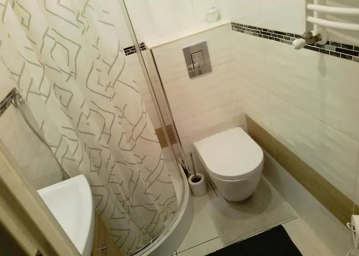 Nowoczesne Mieszkanie Blisko Natury I Sklepu Biedronka 카르파츠